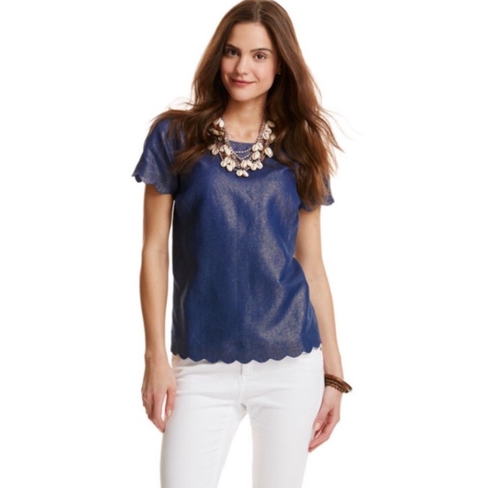 Vineyard Vines blue shimmer linen top with  scalloped short sleeves